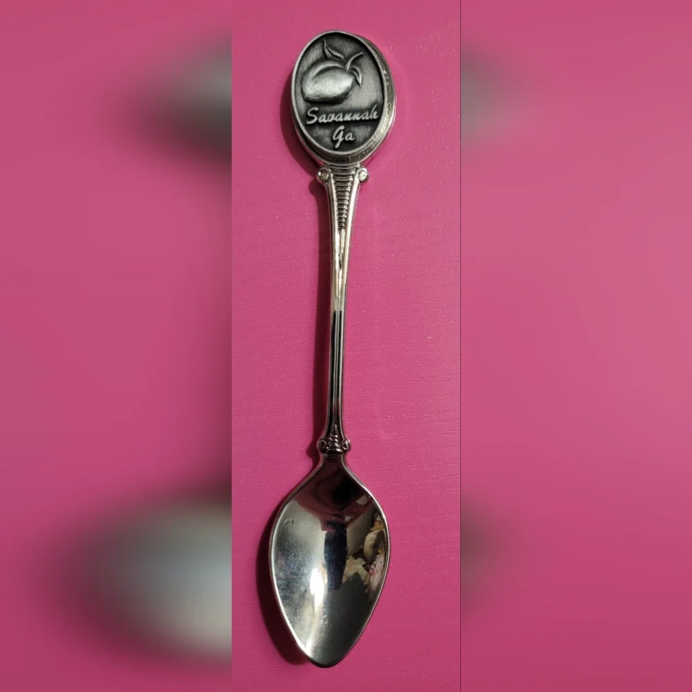 N/A souvenir spoons