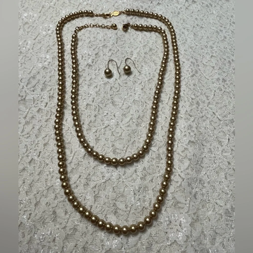 Napier pearl gold vintage