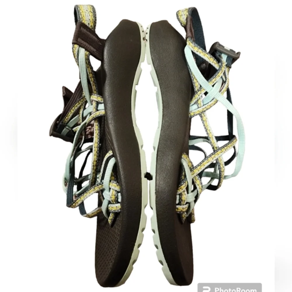 Chaco womans sandals