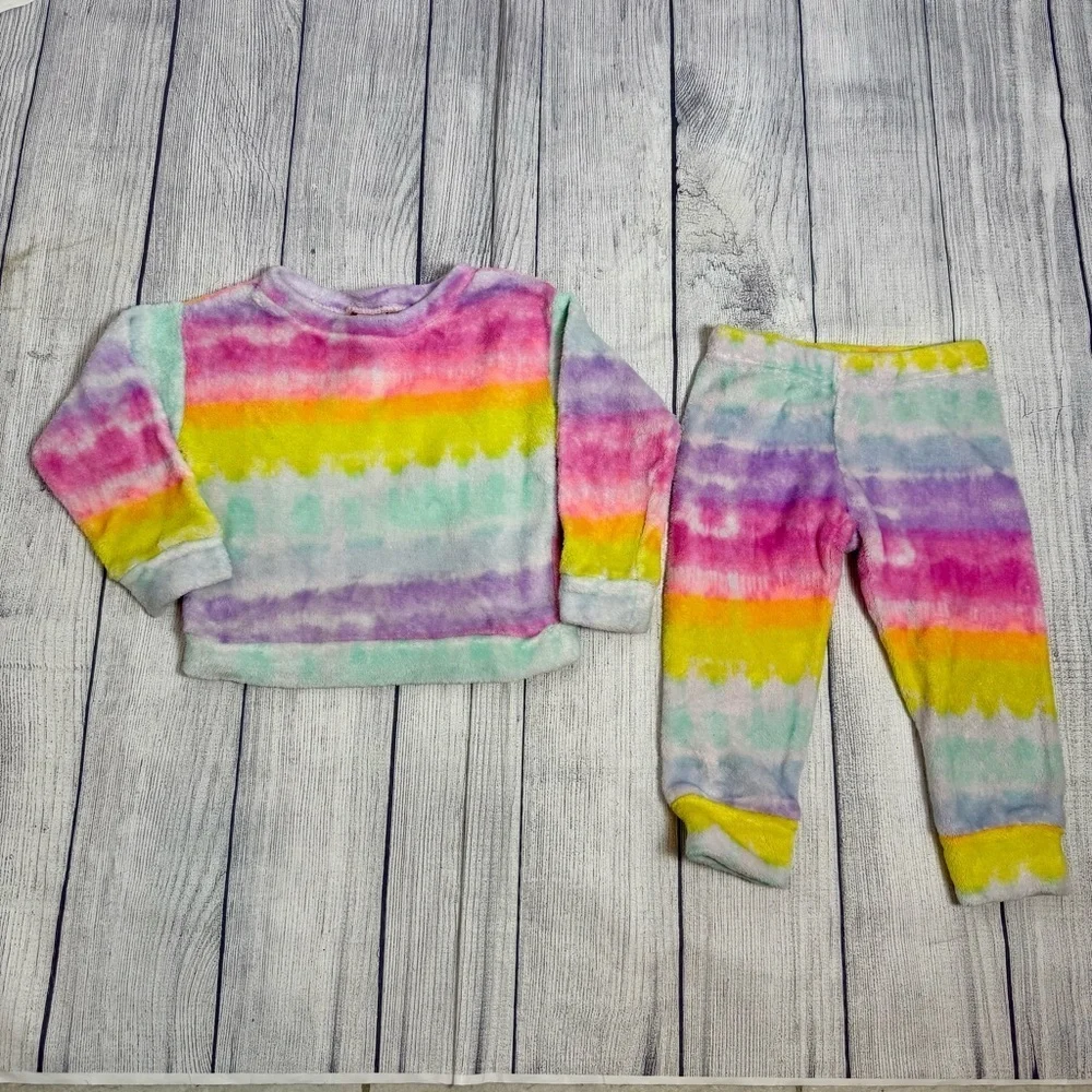 The Children's Place Rainbow Tie-Dye Plush Pajama Set Size 2T/3T