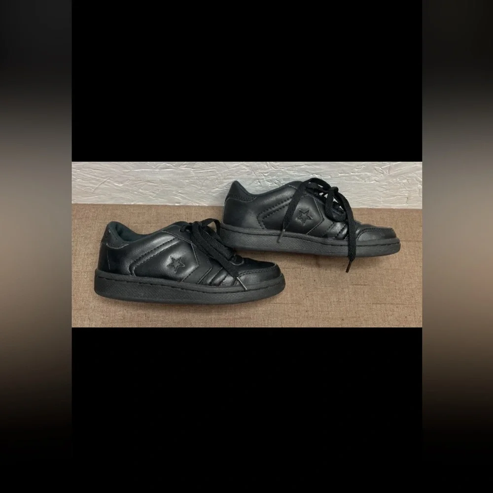 Rare Converse Junior Sneakers All Black Leather Lace Up Size 13.5 Monochrome