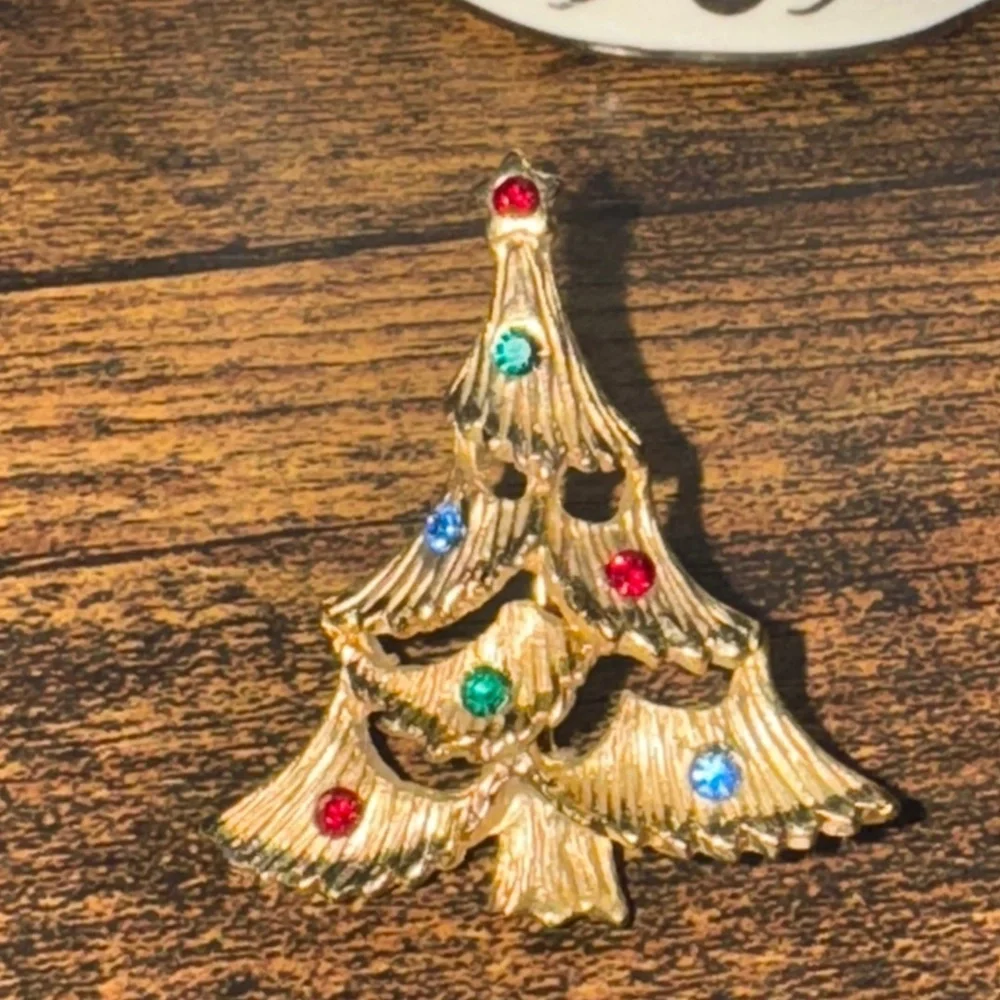 1960s JJ The Jonette Jewelry Company Christmas Tree Brooch
