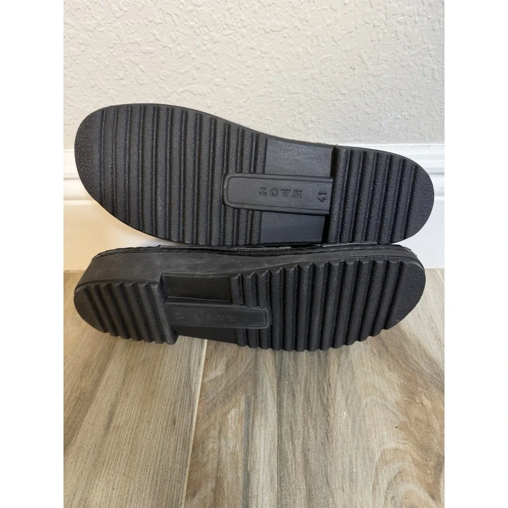 Naot leather slide