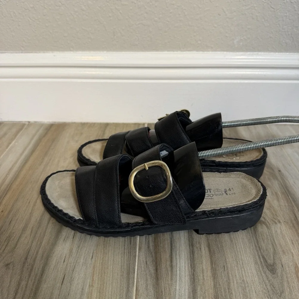 Naot leather slide