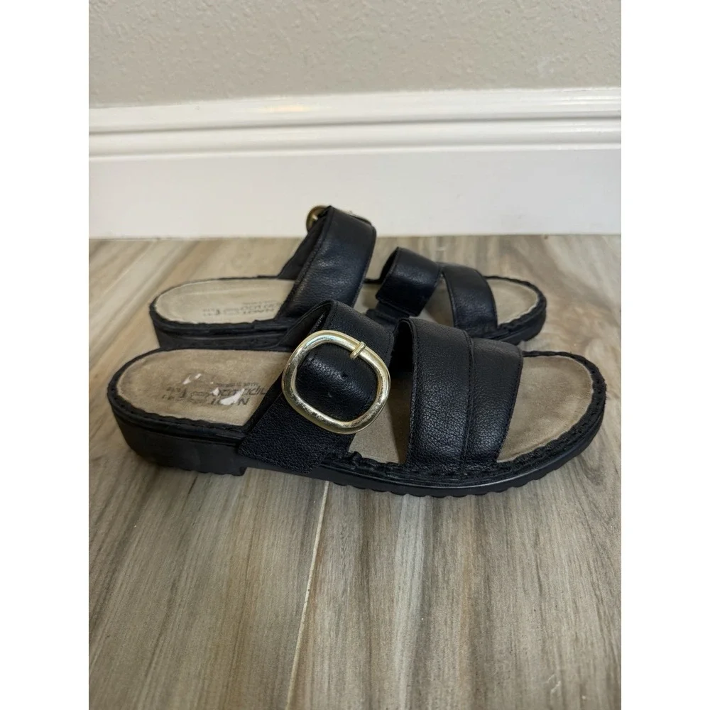 Naot leather slide