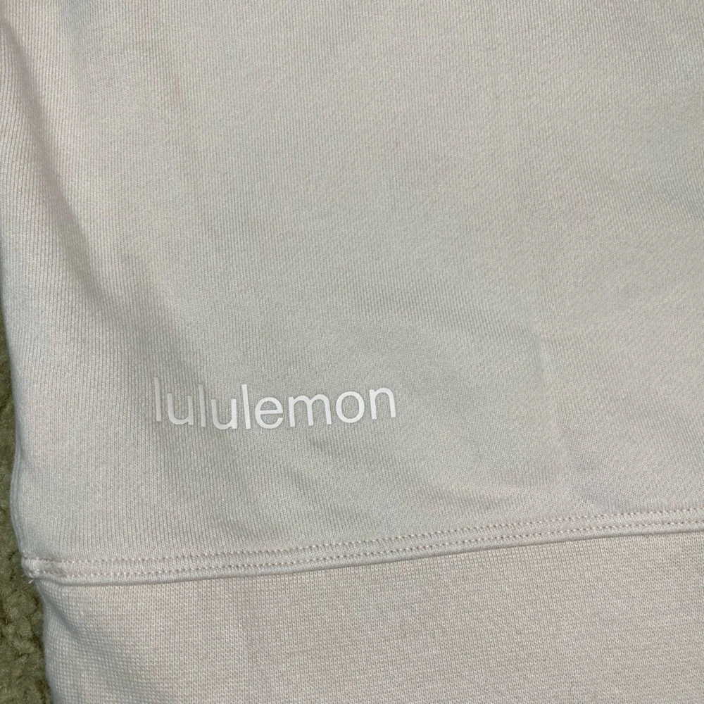 Lululemon Perfectly Oversized Cropped Crew *Spark White Opal
