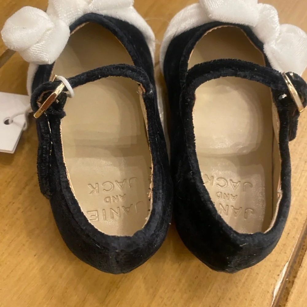 Janie & Jack Infant Girls Velvet Black Flats Dress Shoes New size 4