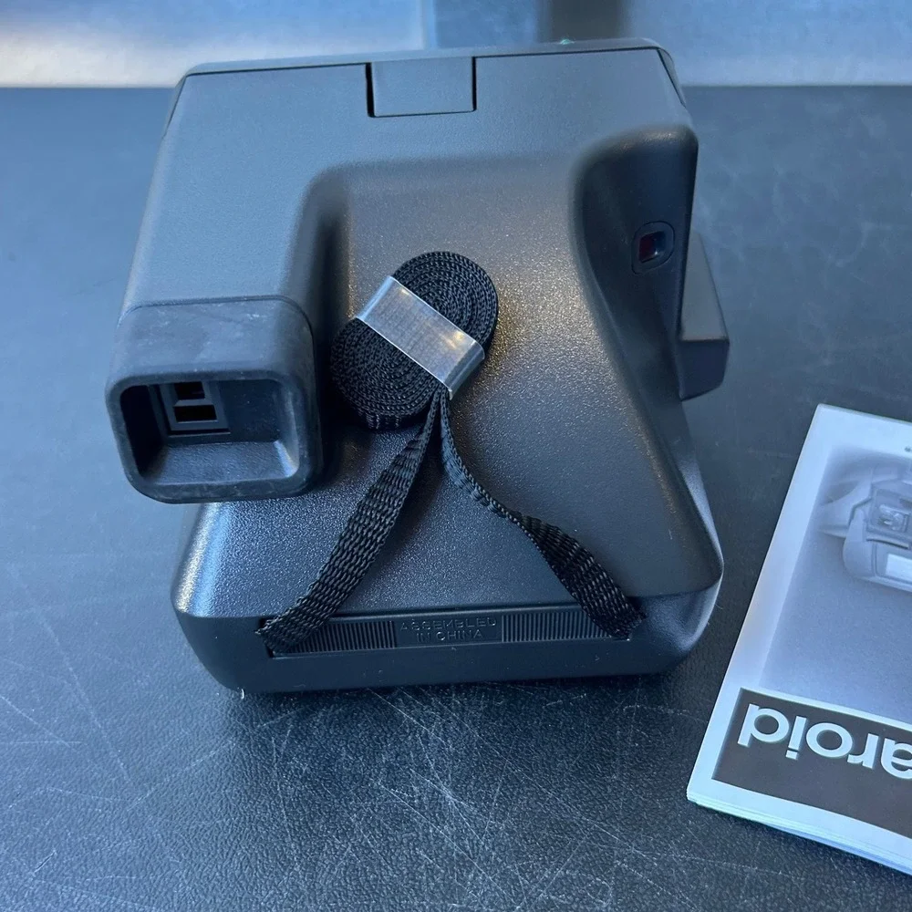 Polaroid 600 onestep