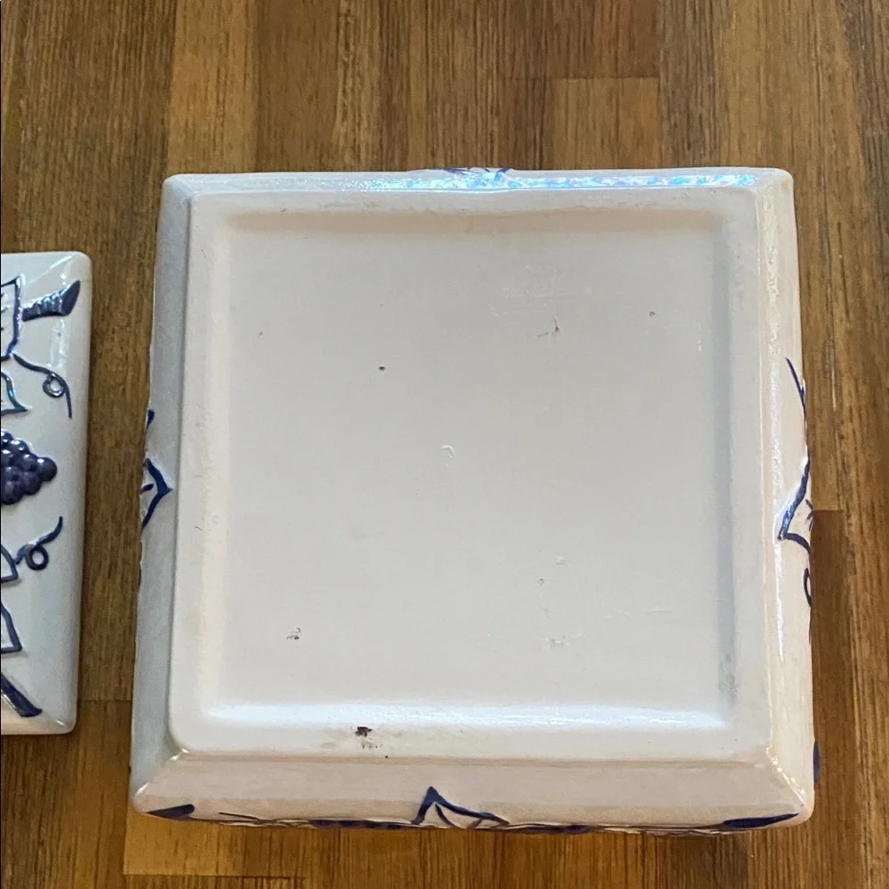 White Ceramic Trinket Decorative Box with Blue Grape Design. 2 Piece with Cover.