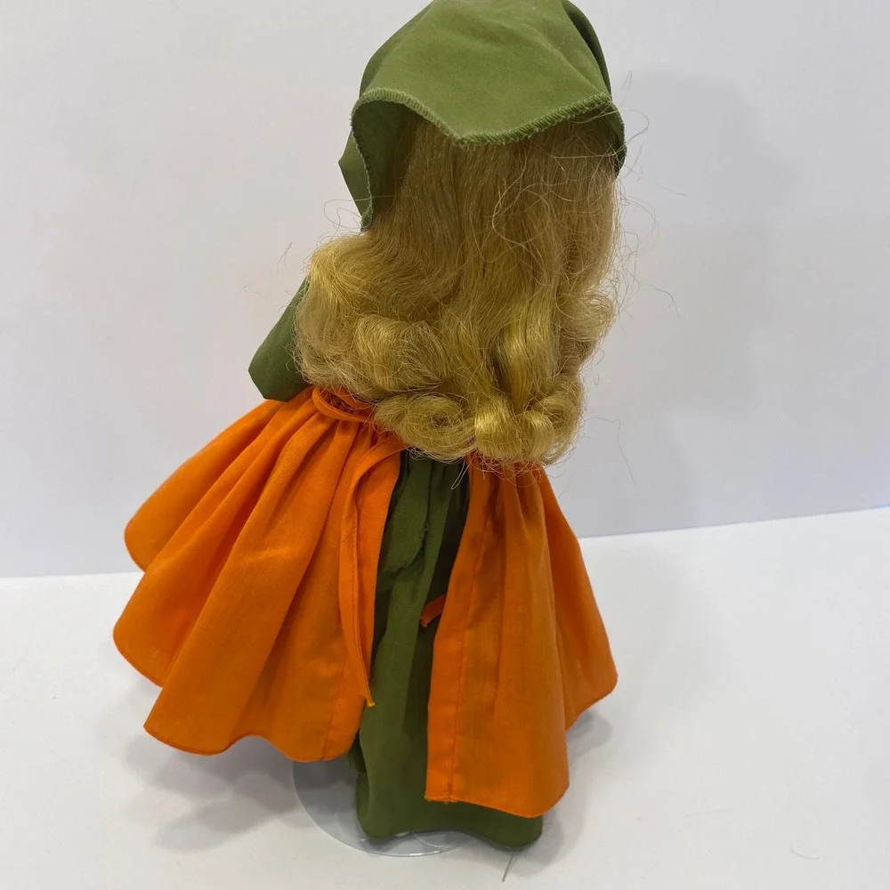 Madame Alexander styled showcases