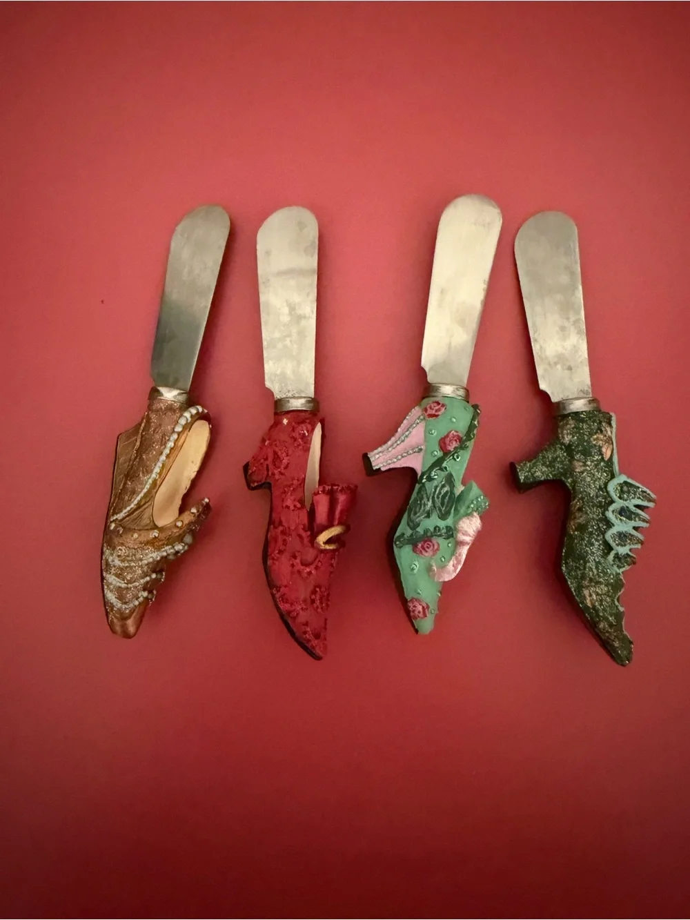 N/A set decorative
