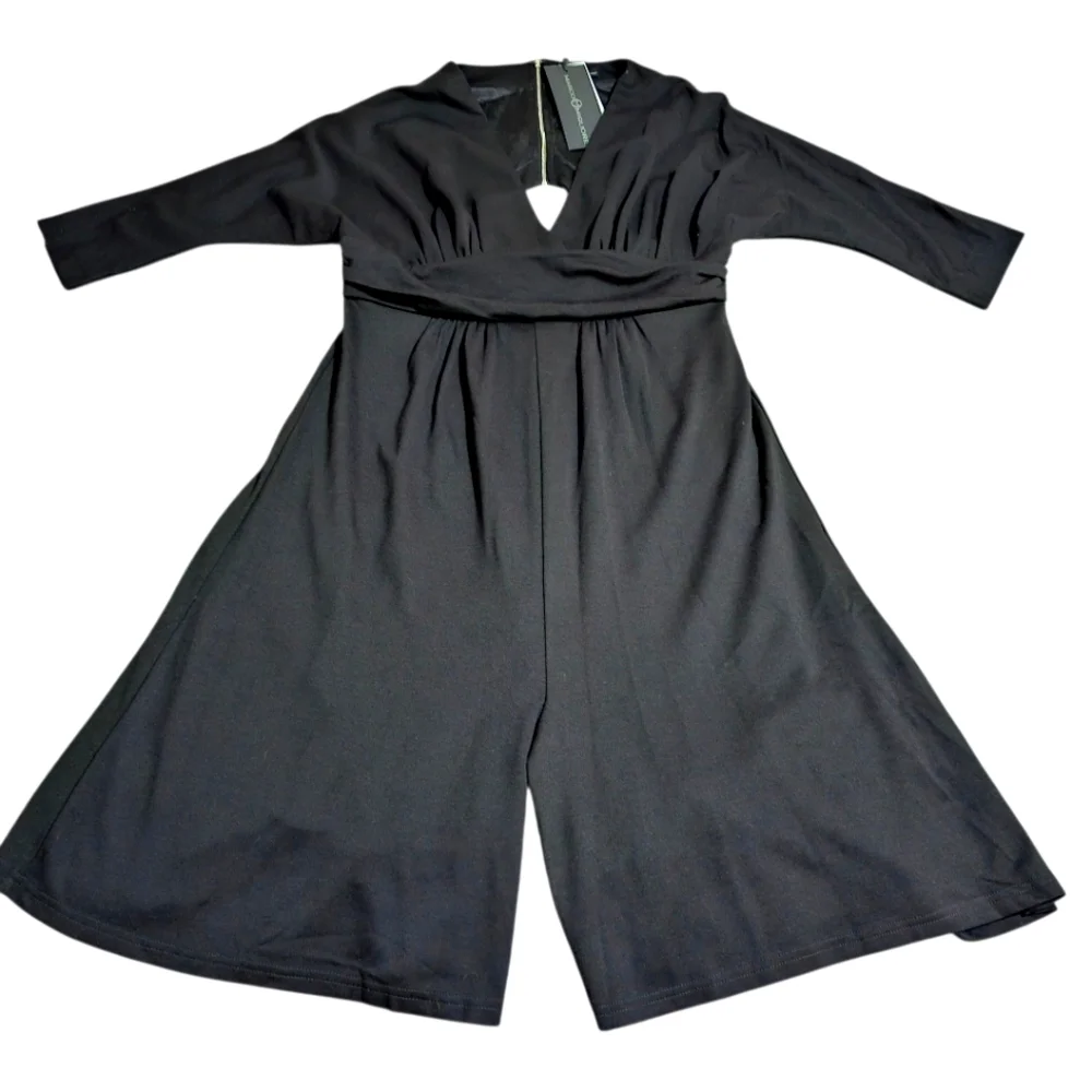 Elegant Black  Romper Dress Cutout Back 3/4 Sleeve Soft Stretch Medium