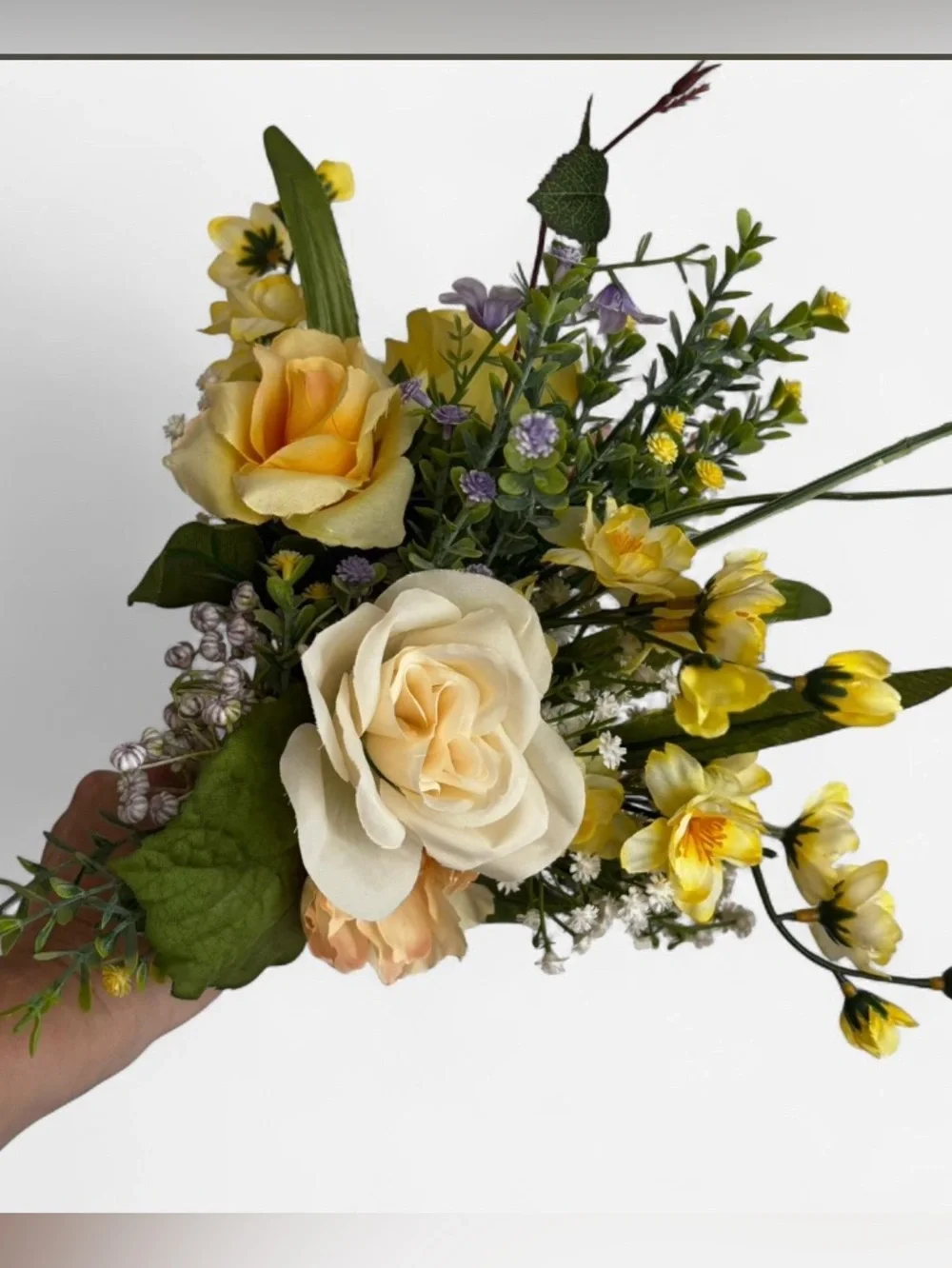 Frost & Stone charming yellow