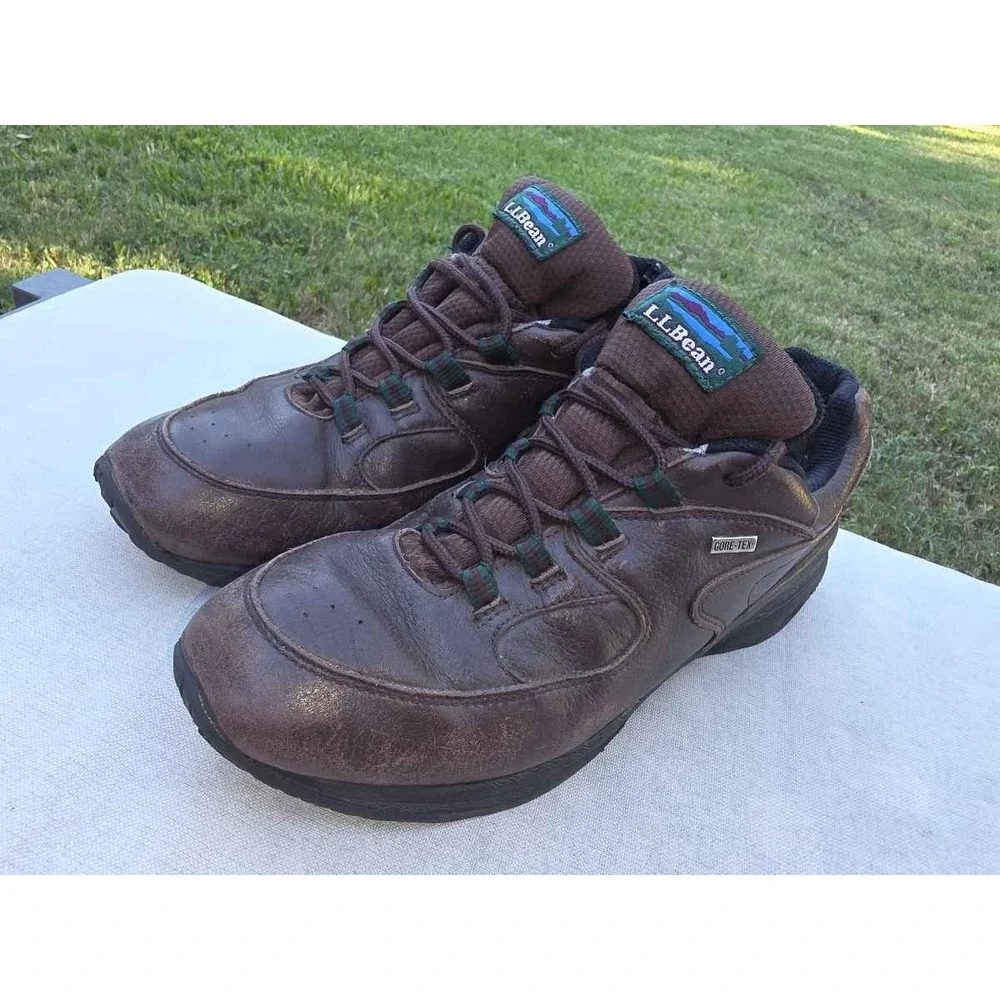 LL Bean Men's Brown Leather Gore-Tex Boots Vibram Soles