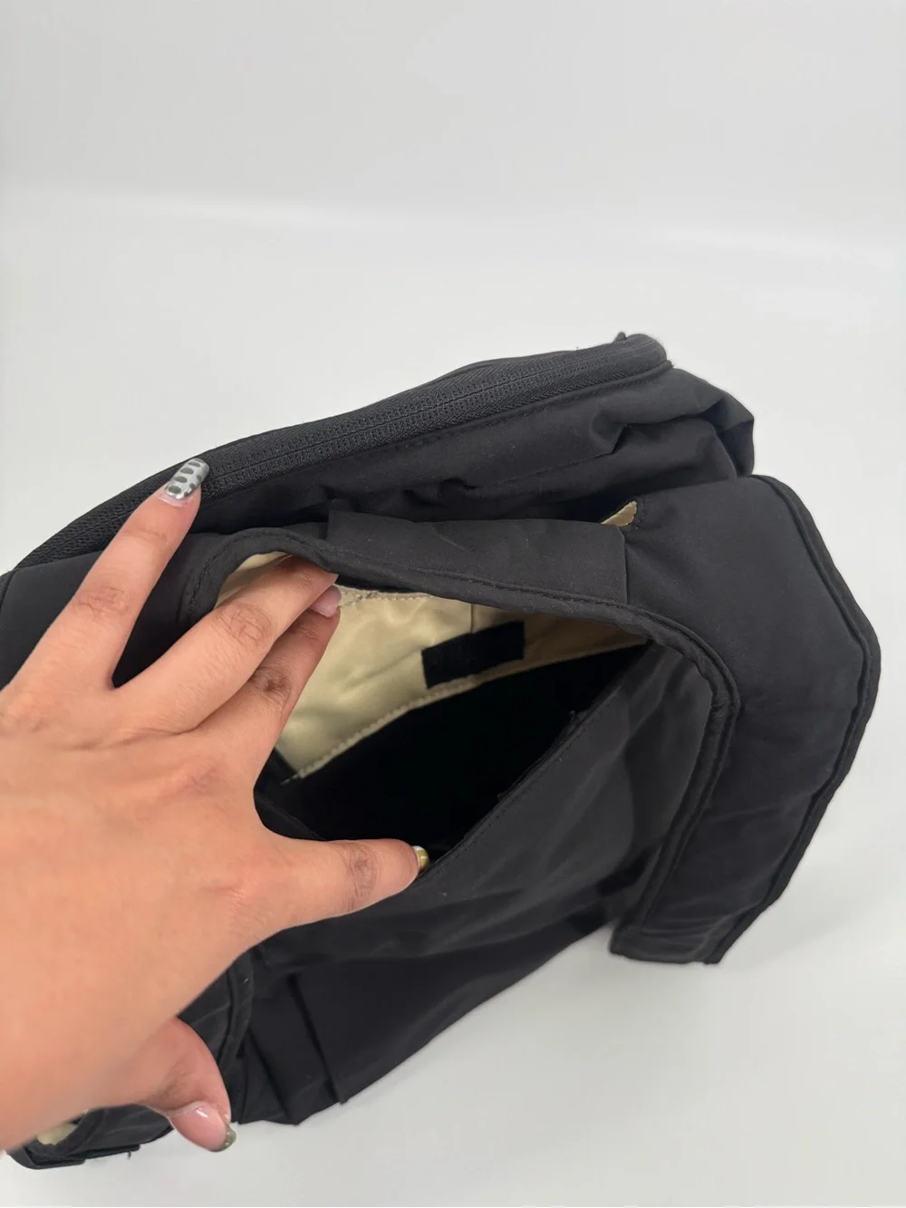 Medela sleek black