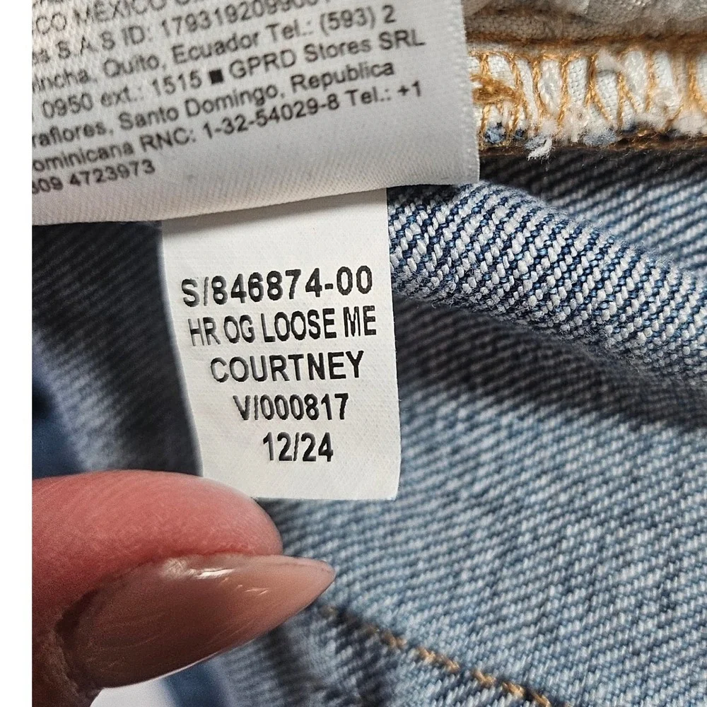 Old Navy blend flattering