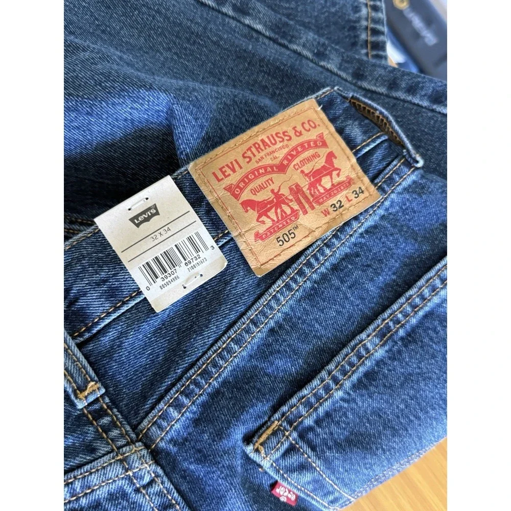 Levis NWT 505 Jeans Mens 32x34 Blue Denim Regular Fit Straight Leg Classic