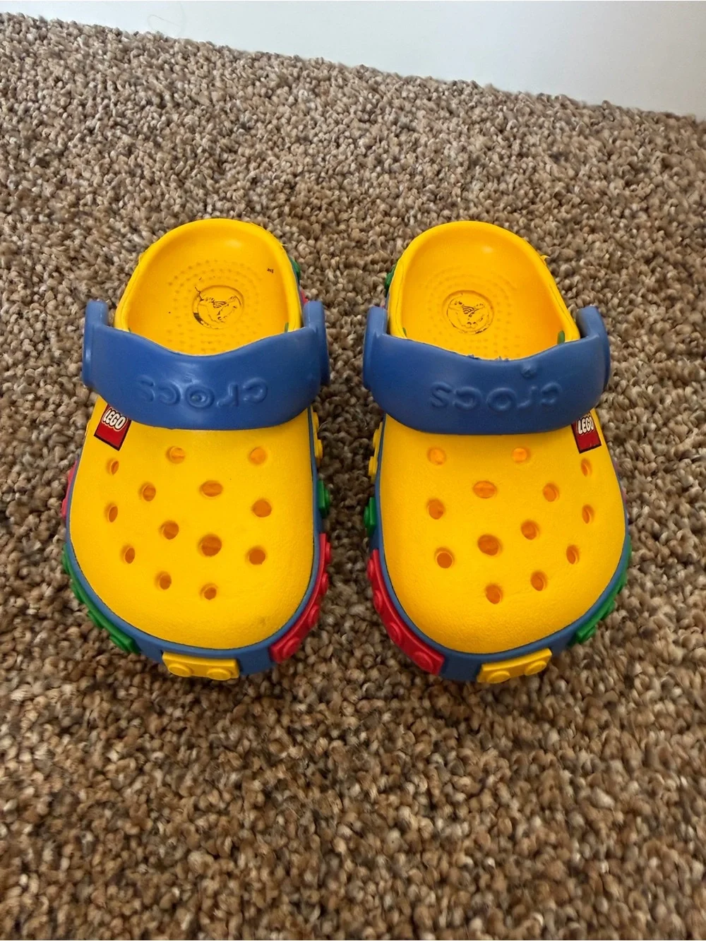 CROCS good taken photos