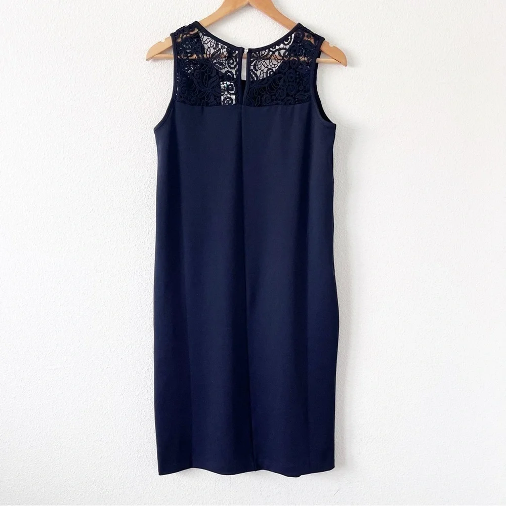 Stile Benetton Navy Lace Accent Sleeveless Workwear Minimalist Sheath Dress