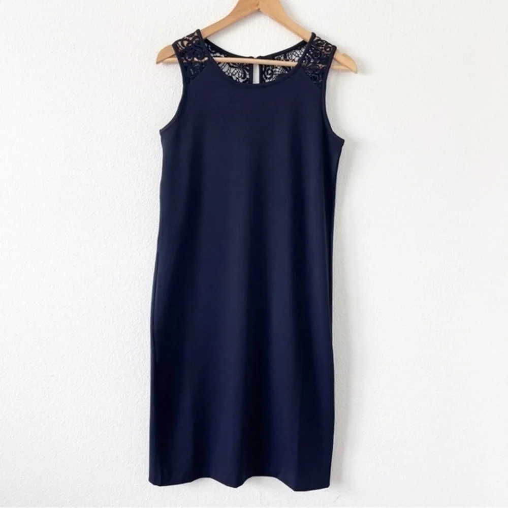Stile Benetton Navy Lace Accent Sleeveless Workwear Minimalist Sheath Dress