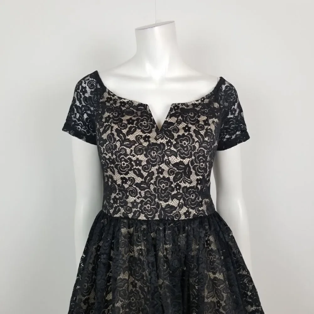 Chi Chi London nwt chi