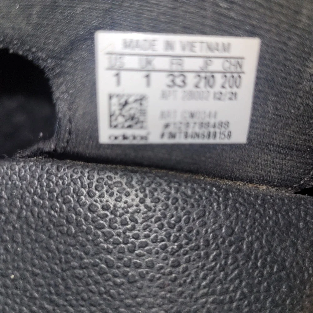 Adidas Adilette Sandals‎ Black Kids Size 1 Hook and Loop spring summer