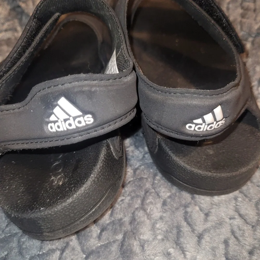 Adidas Adilette Sandals‎ Black Kids Size 1 Hook and Loop spring summer