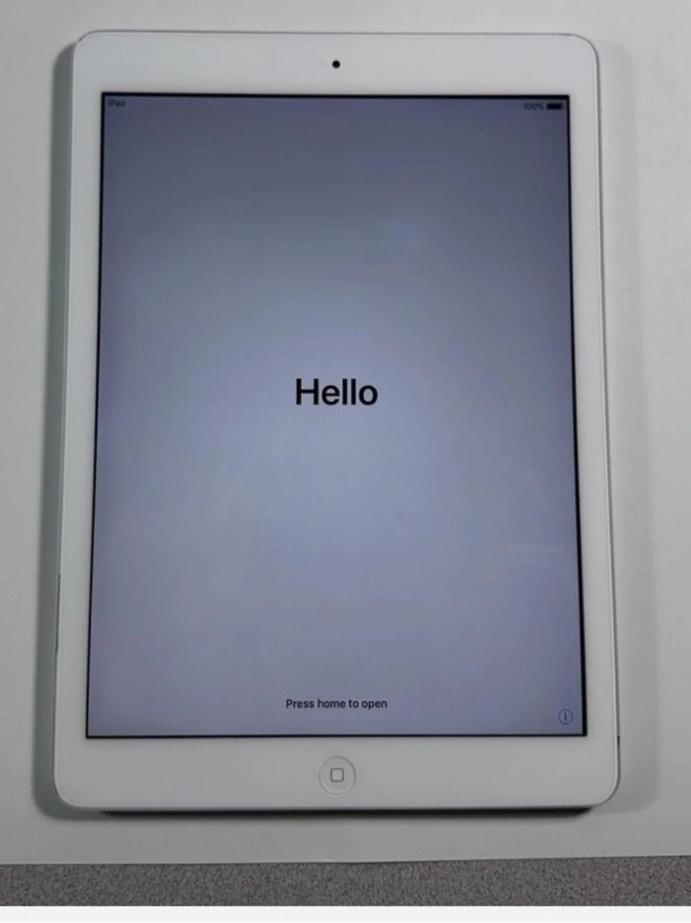 Apple iPad Air (1st Generation) 16 GB - White - 9.7