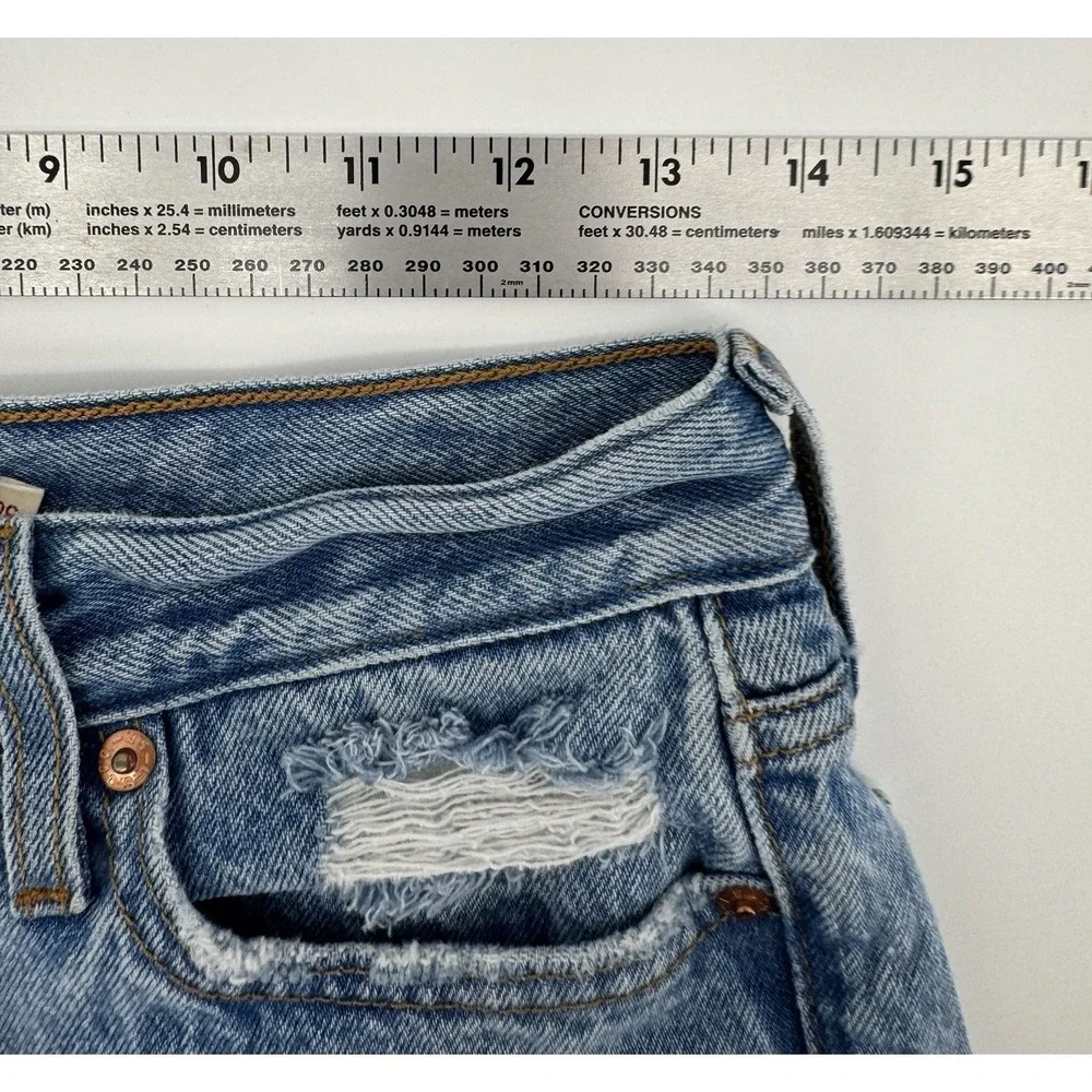 Levis shorts refundable