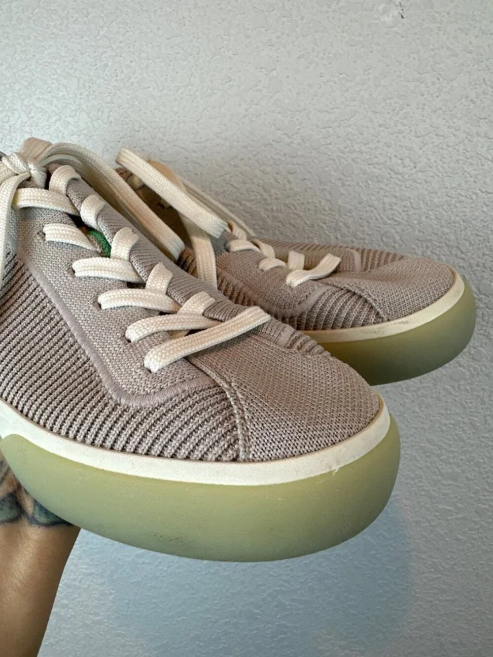 Rothys stylish sustainable