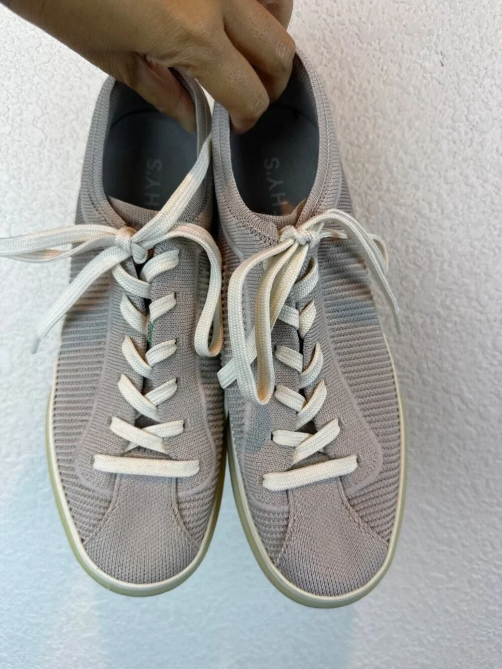 Rothys stylish sustainable