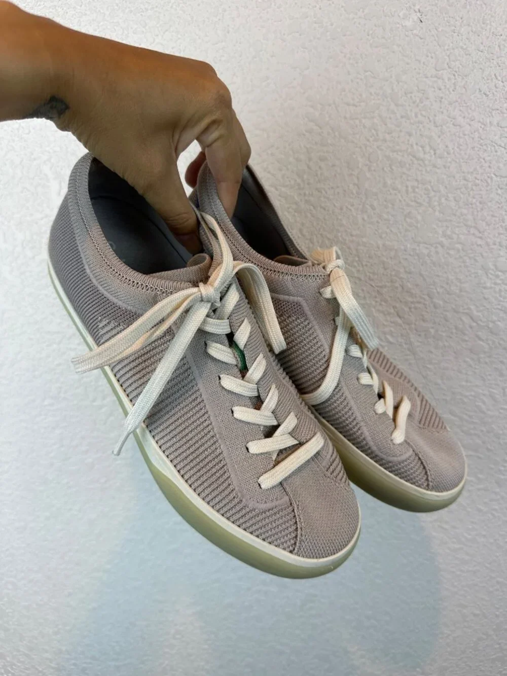 Rothys stylish sustainable