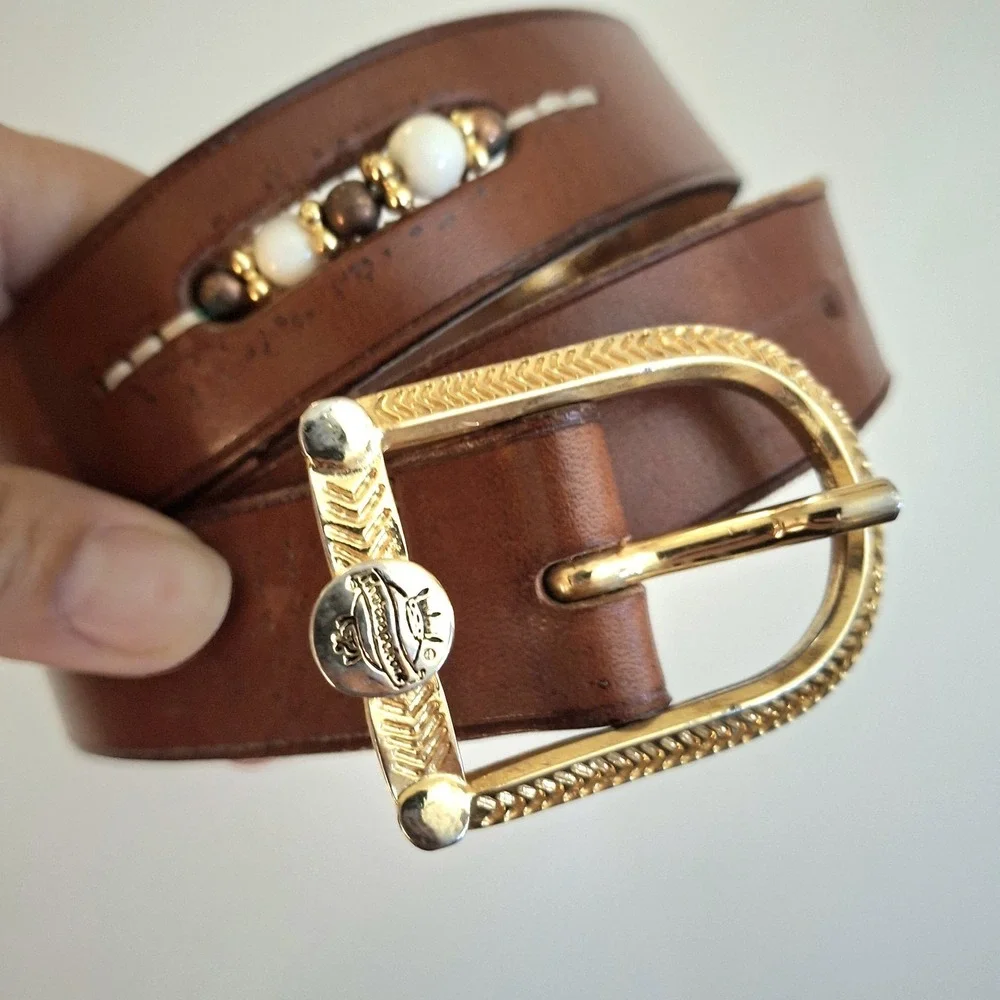 N/A vintage tan
