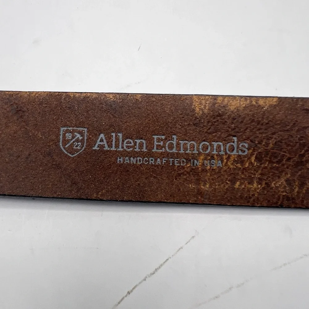 Allen Edmonds Handcrafted USA Leather Belt Brass Buckle Italy 36 Brown Reptile
