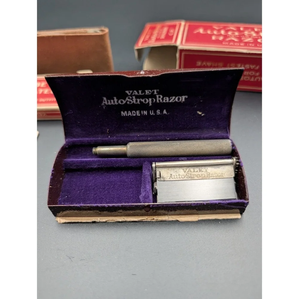 Vintage‎ Valet AutoStrop Razor Set w/ Orig. Box & Strap
