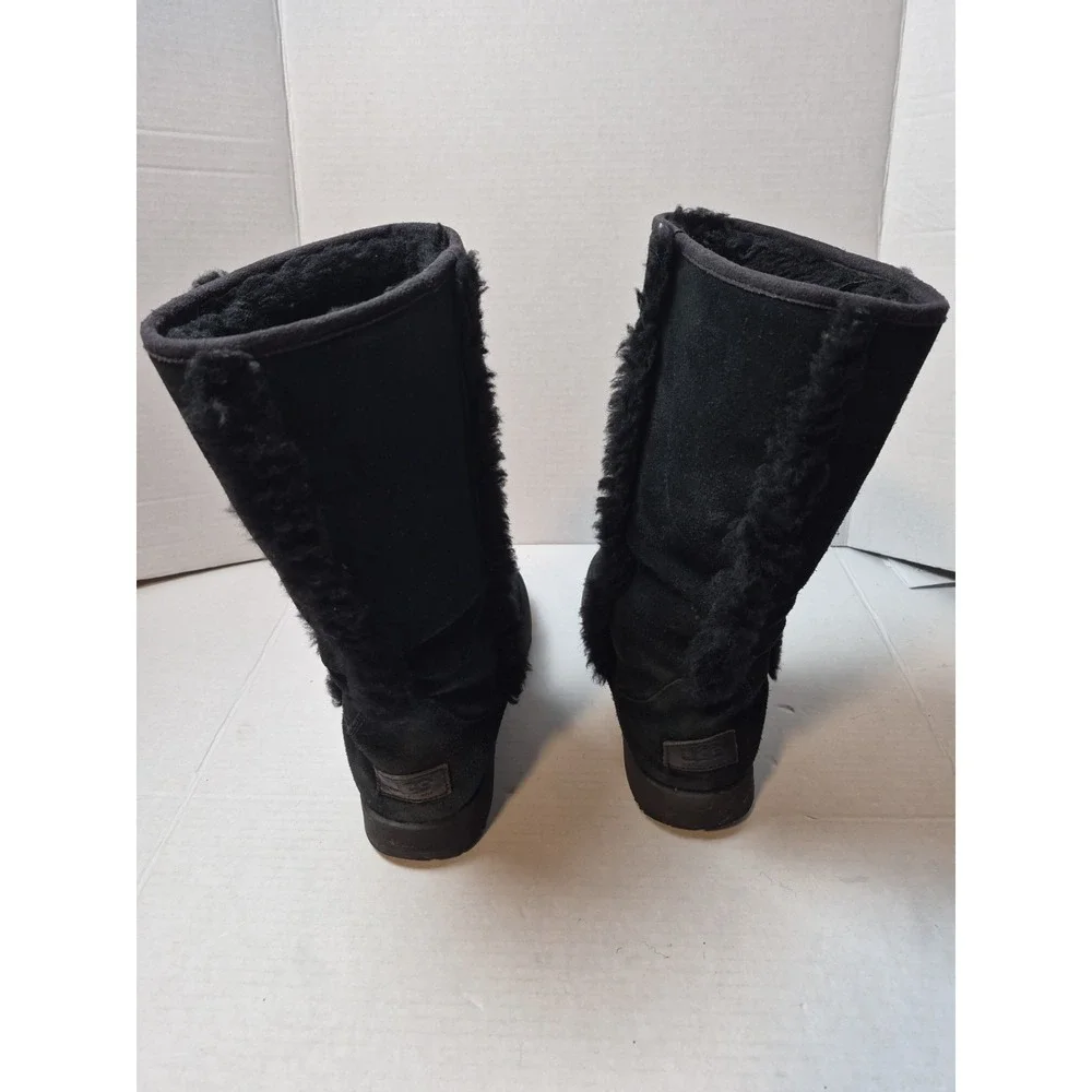 UGG Australia stay warm