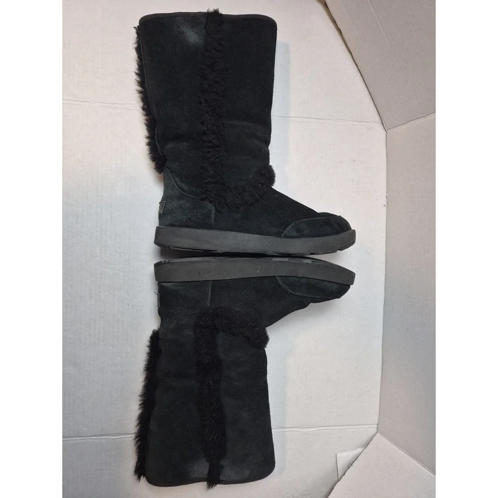 UGG Australia stay warm