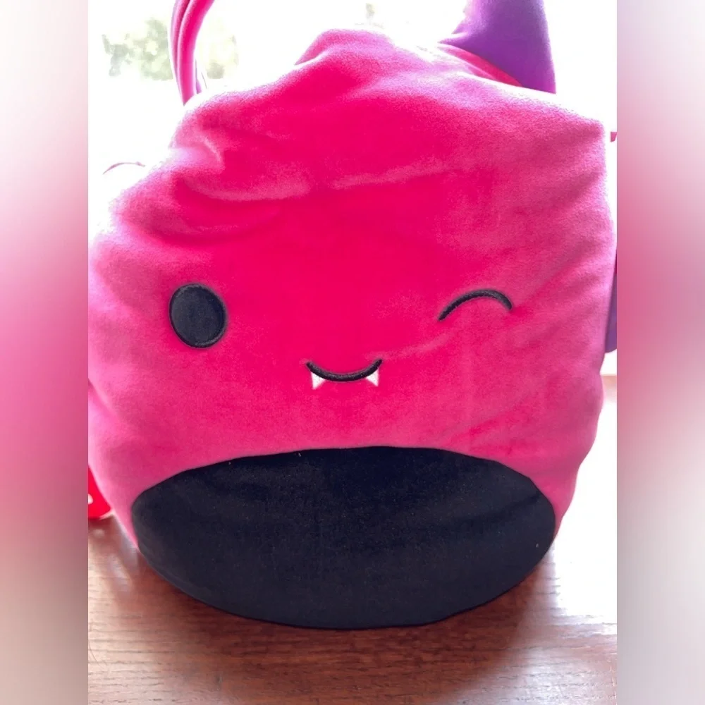 Squishmallows wakisha pink