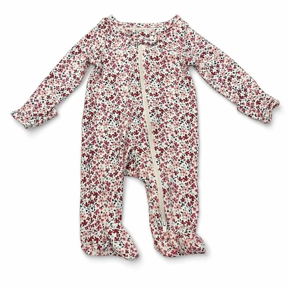 Carter's floral print‎ baby girl footie Size: NB months