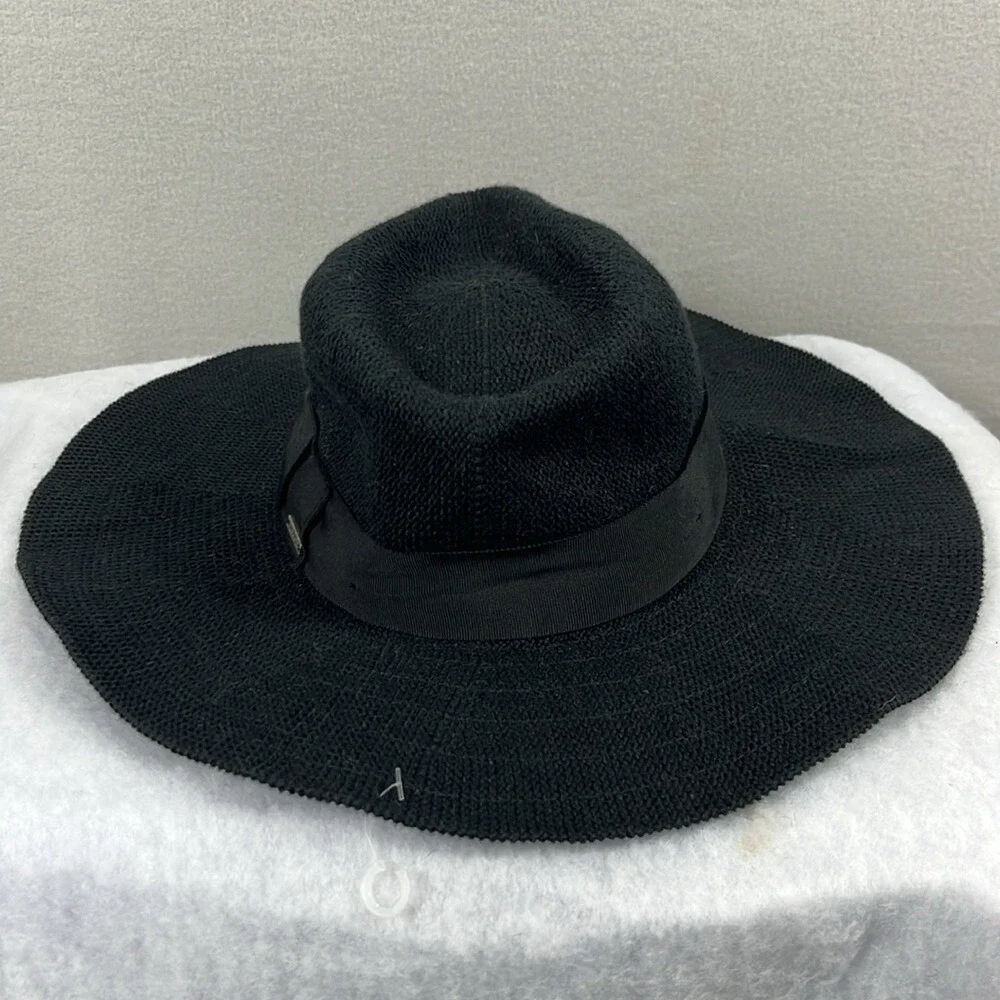 Brixton women wide