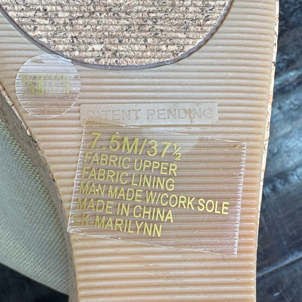 Lucky Brand questions leave
