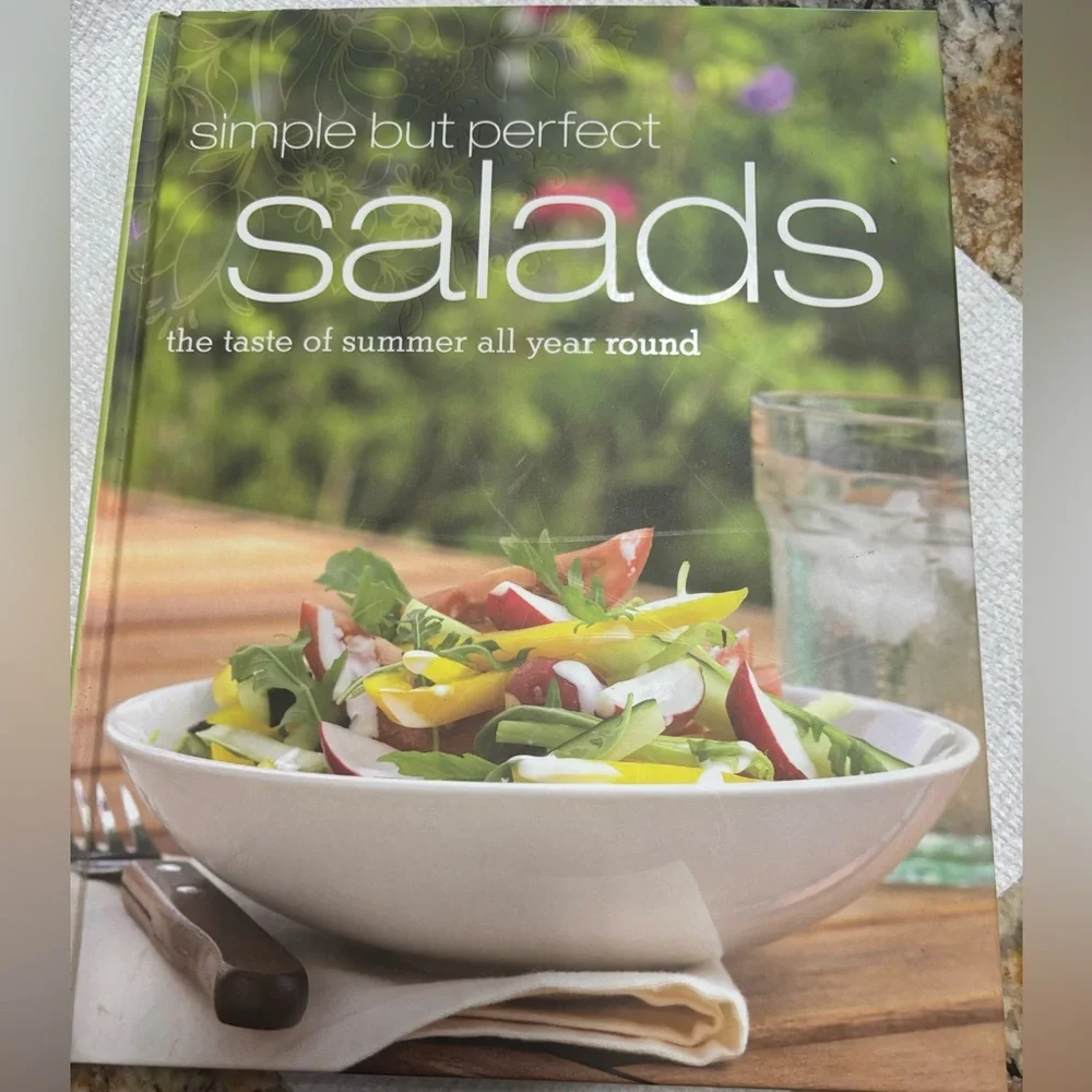 Simple But‎ Perfect Salads: The Taste of Summer All Year Round - Hardcover