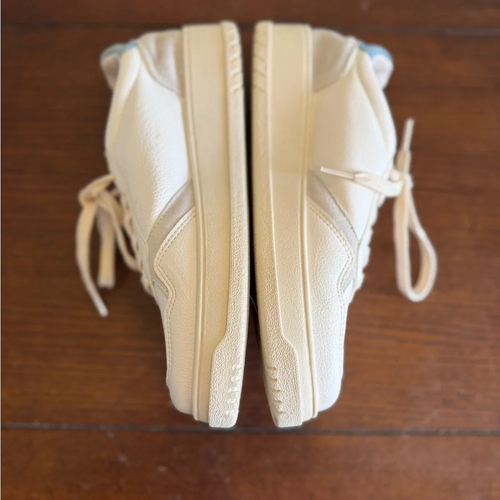 Steve Madden chic cream