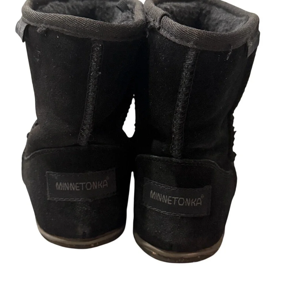 Minnetonka classic black