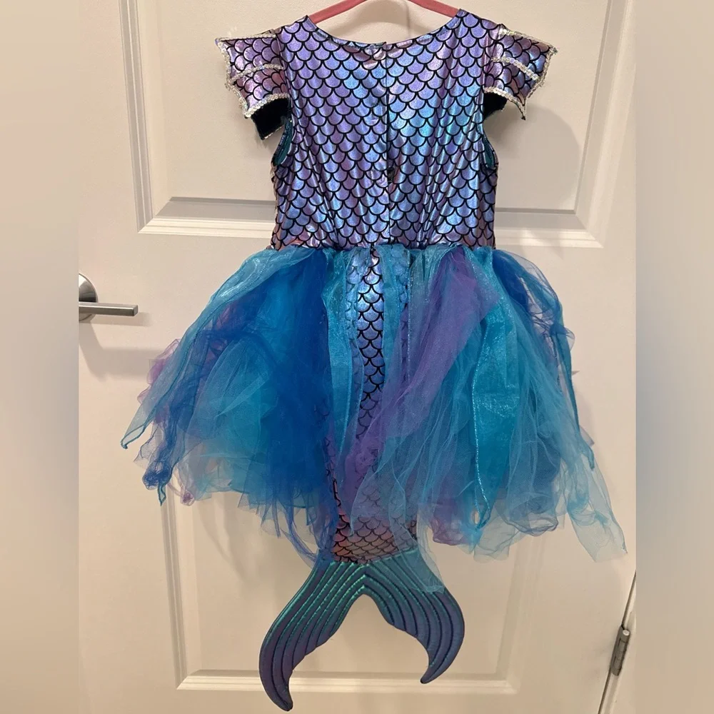 N/A halloween tail size