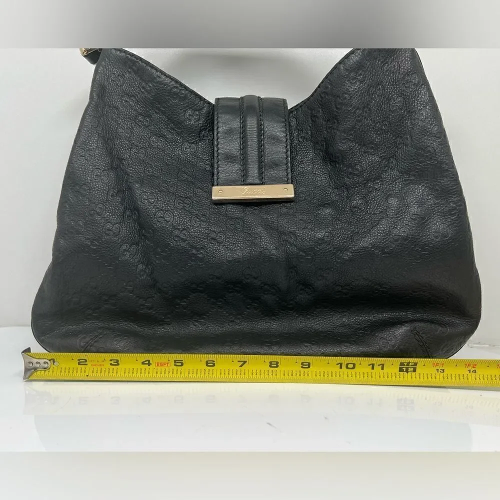 Gucci guccissima black