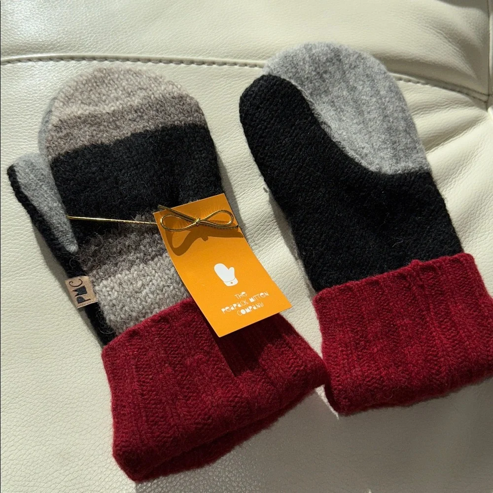 The Peapack Mitten Company size red