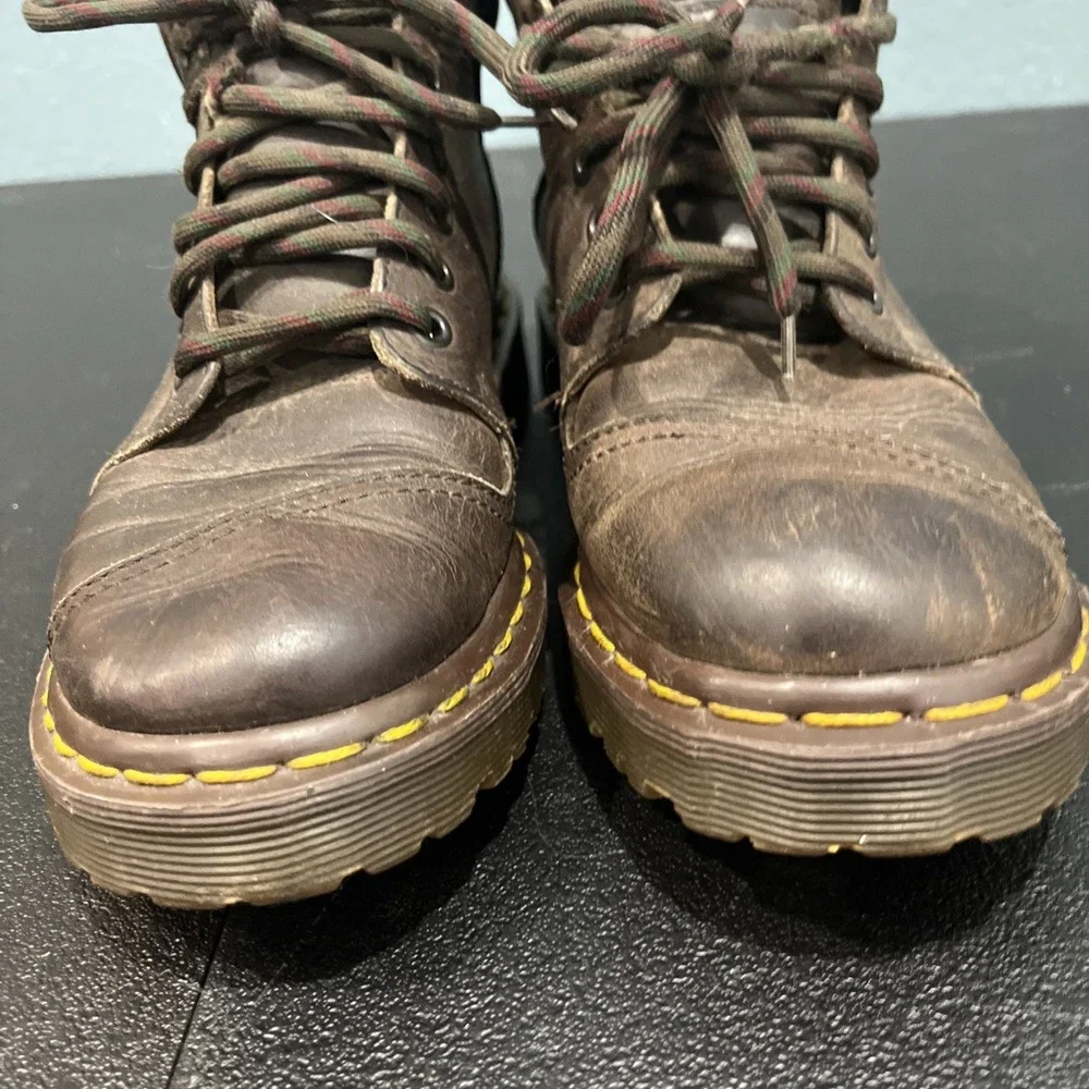 Dr. Martens trips touch feel