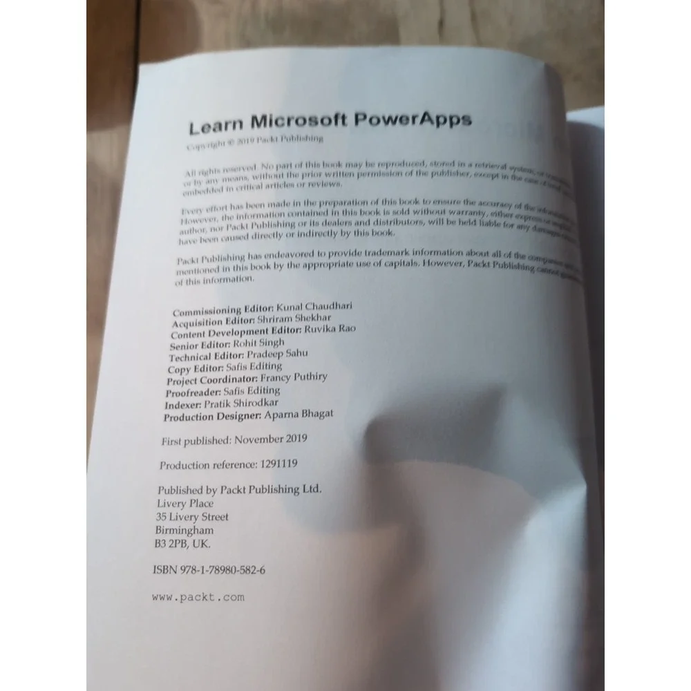 Missing Cover Learn Microsoft PowerApps‎ : Build Customized Business Application