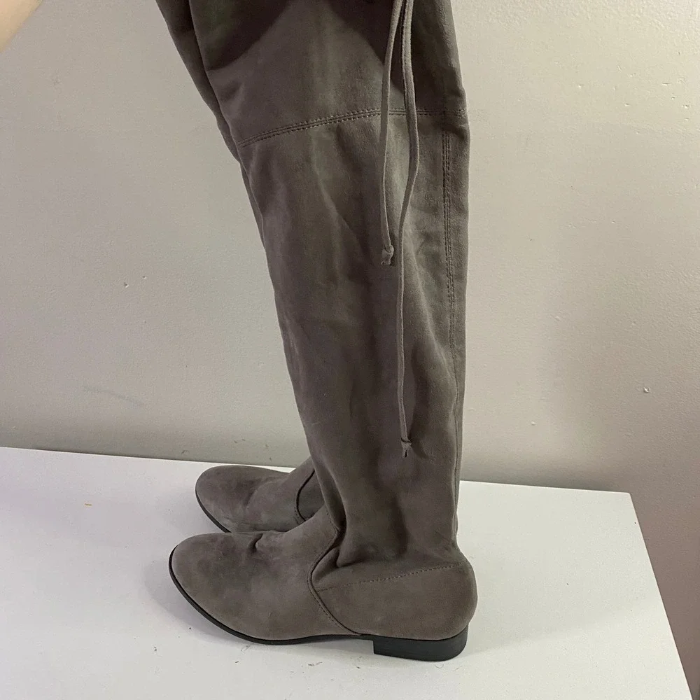 Unbranded over knee